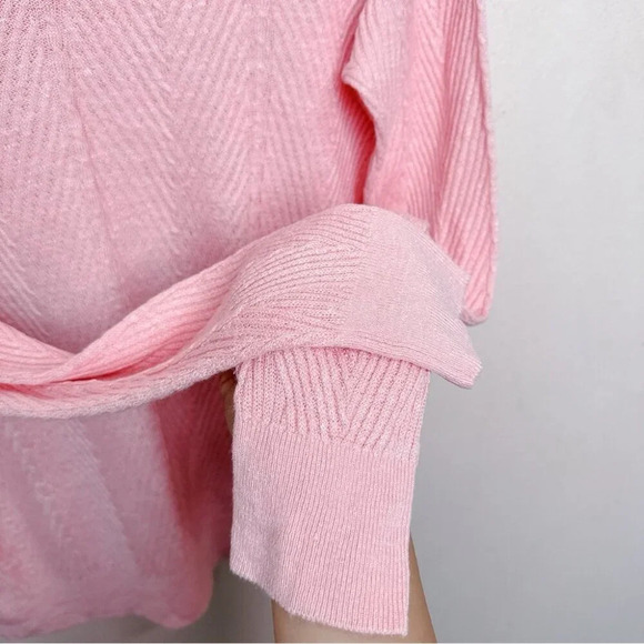 Banana Republic Womens Medium Light Weight  Crew Neck Cable Knit Chervon Sweater - Picture 10 of 15